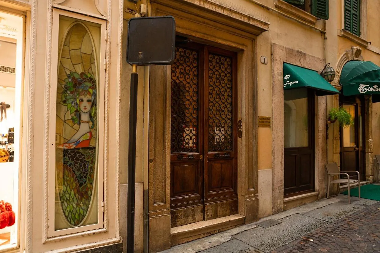 Domus Verona - Incantevole Residenza Difronte A Casa Giulietta Italien